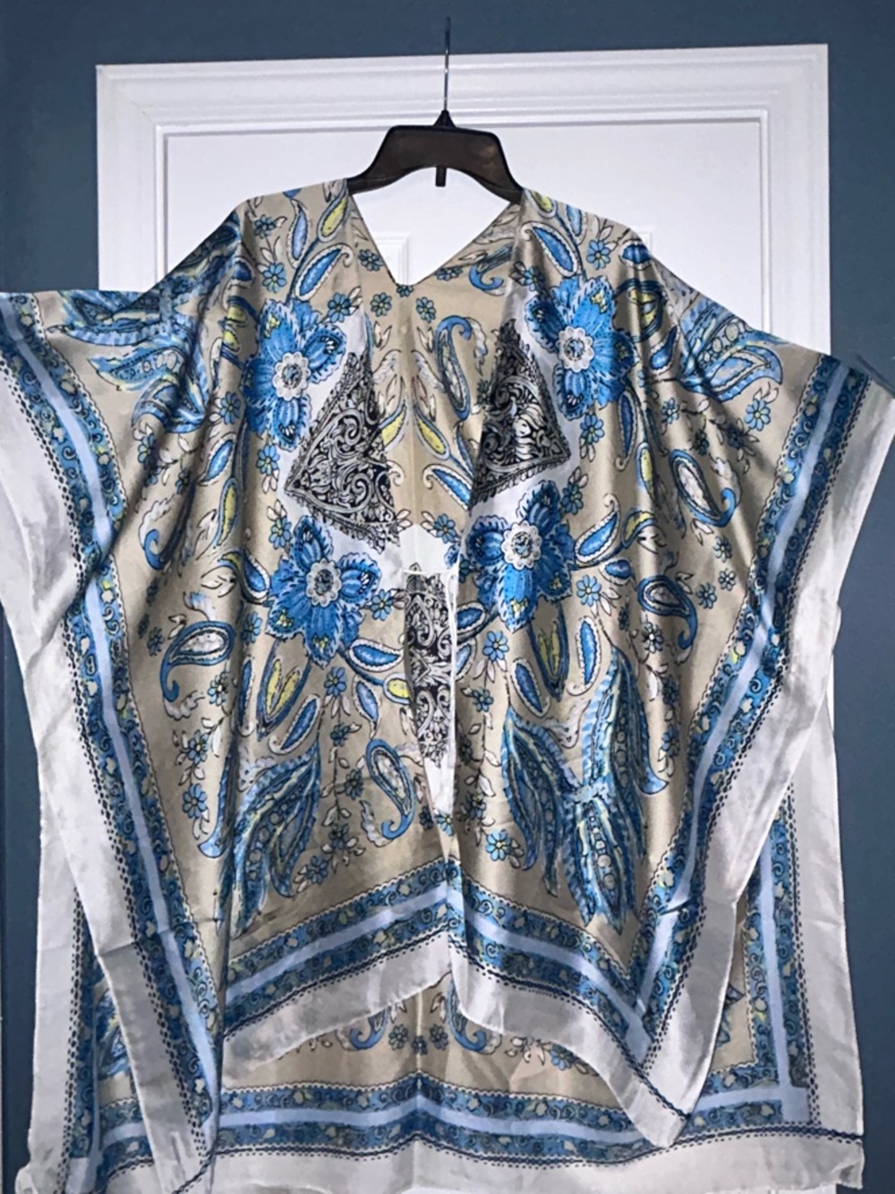 Pretty Persuasions Beige and Blue Floral Paisley Tunic